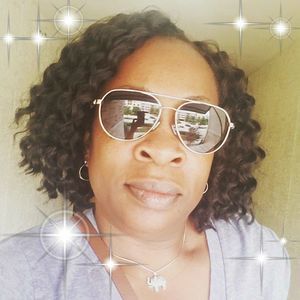 Meet your Posher, Yvette